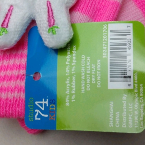 Kid gloves with attached adorable animal character, NEW never used. 🐰 Bunny - Picture 4 of 4